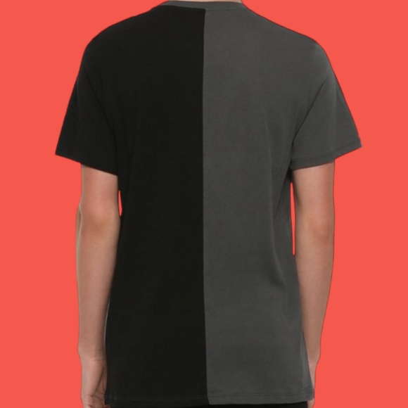 IT - XS Chapter Two Pennywise Split T-Shirt - Picture 3 of 9